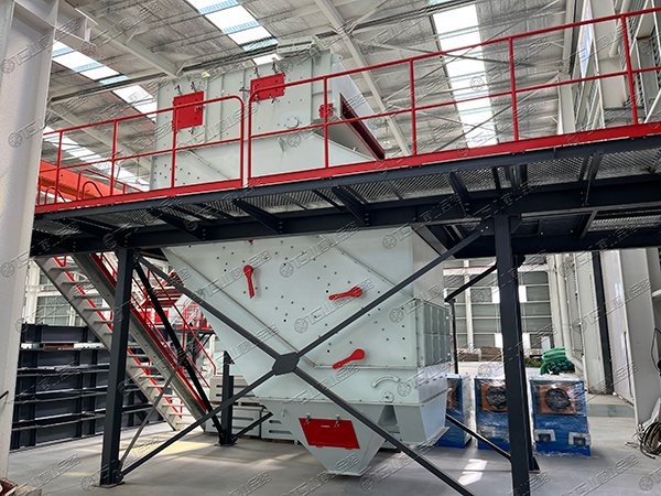 高頻篩，細(xì)物料篩分專家，效率高還不堵孔