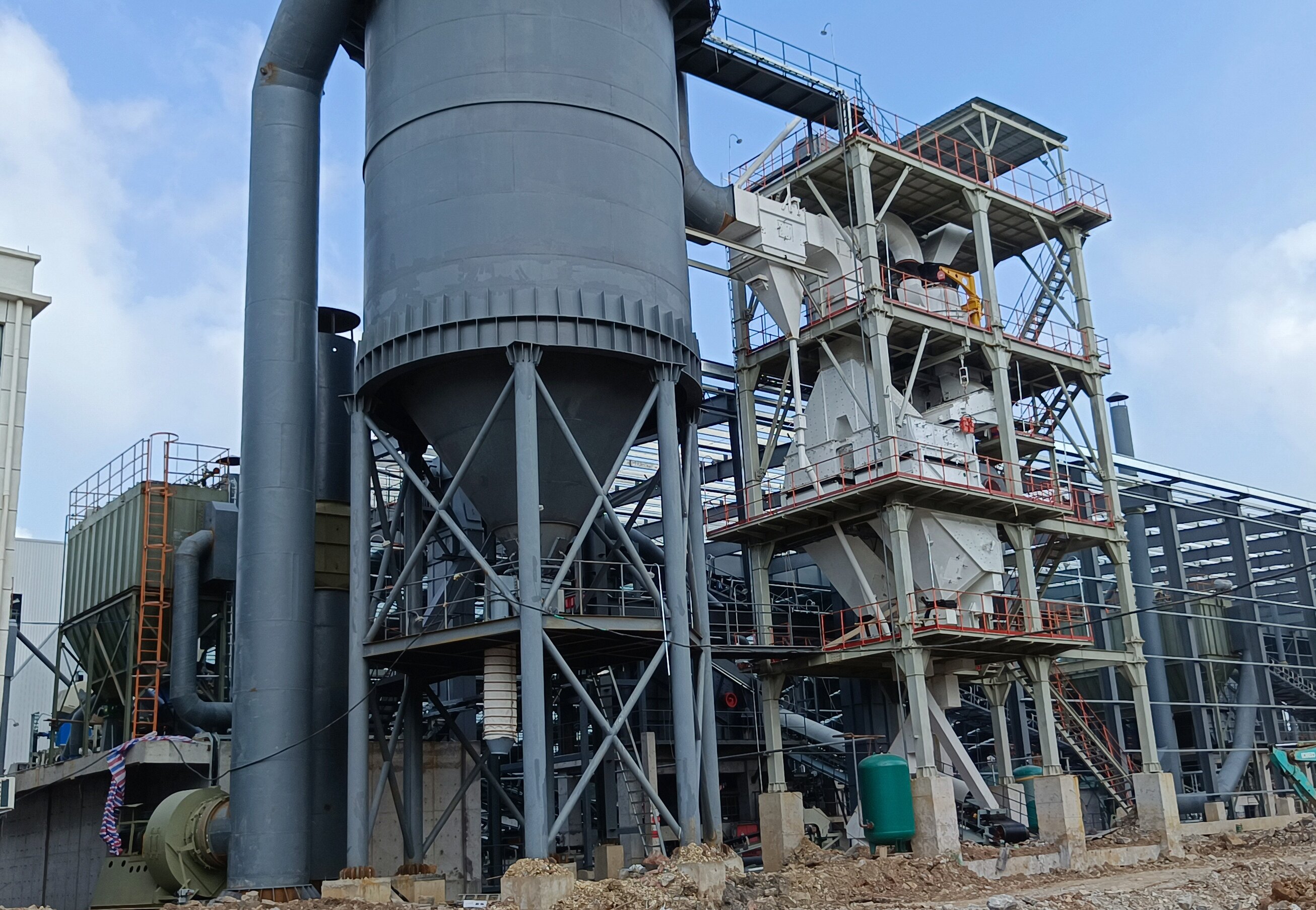 干法制砂樓成品砂品質(zhì)卓越，引領(lǐng)行業(yè)新潮流