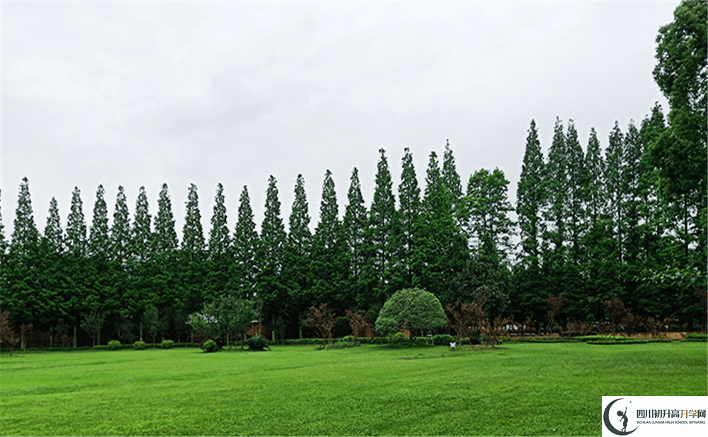 玉壘學(xué)校（都江堰）的高中住宿好不好？